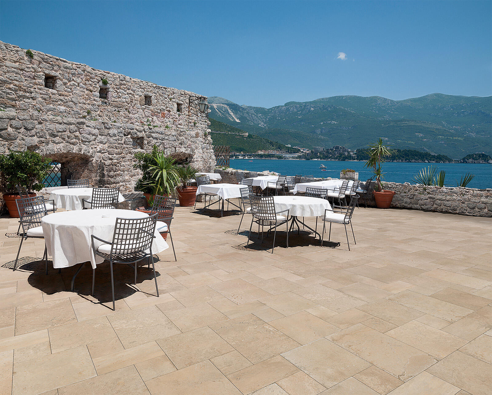 Tagina Mediterranea Wit mat 60x90