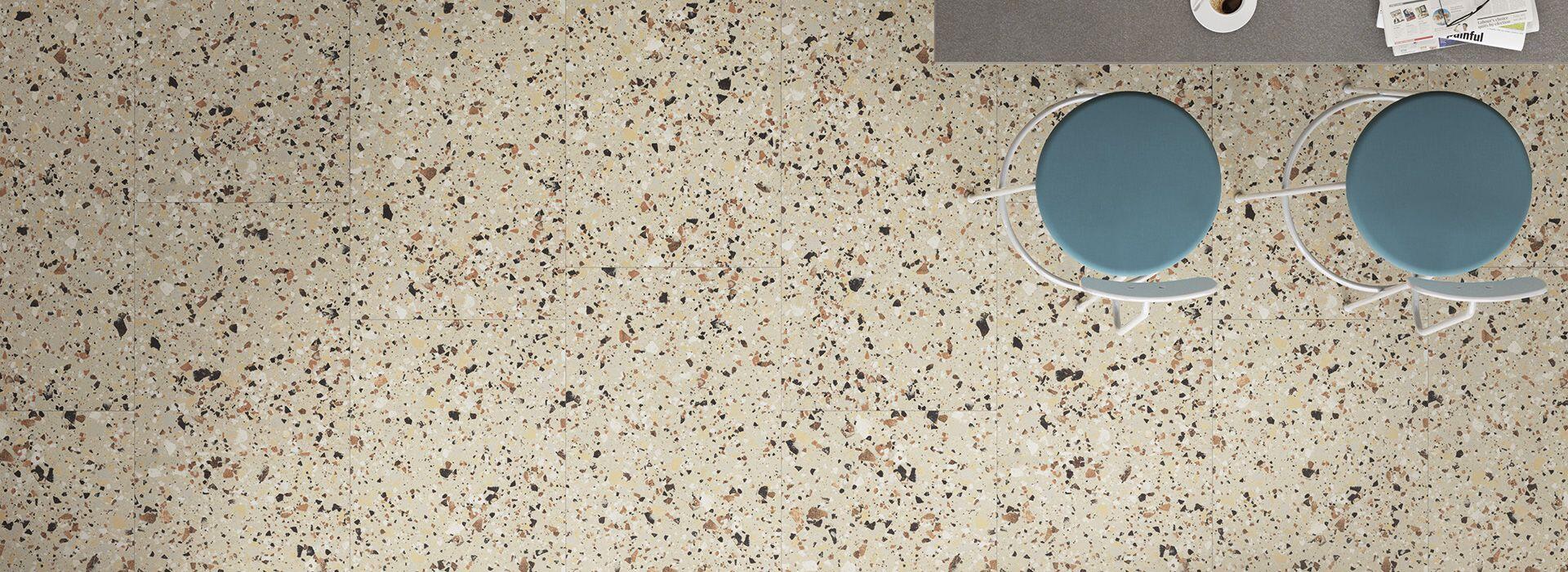 Iris Venicevilla Beige mat 120x120